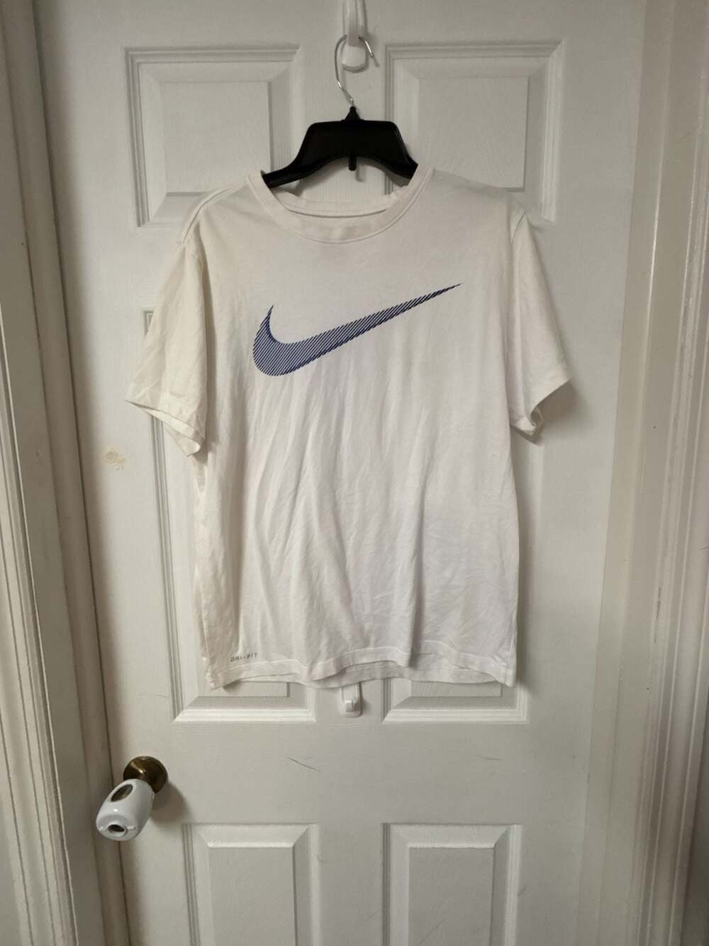 Nike Dri-FIT Men's Training T-Shirt White with Striped Swoosh Logo